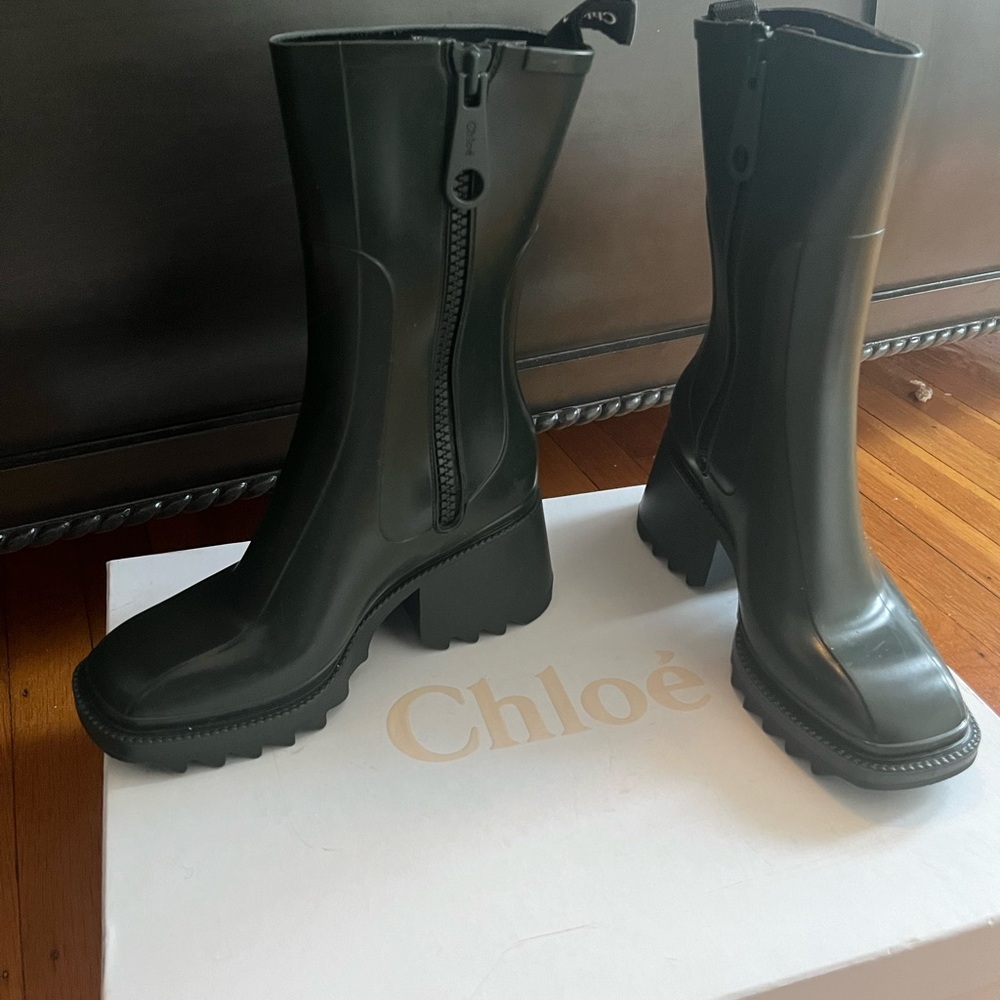 Chloe boots size 36
